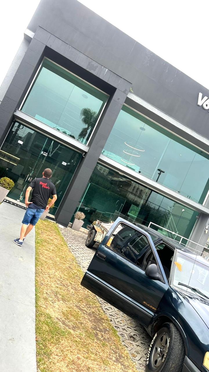 Vidro predial antes da película